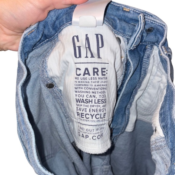 GAP | High Rise Vintage Slim Jeans | Distressed Light Wash Denim | Size 26 - Picture 3 of 4